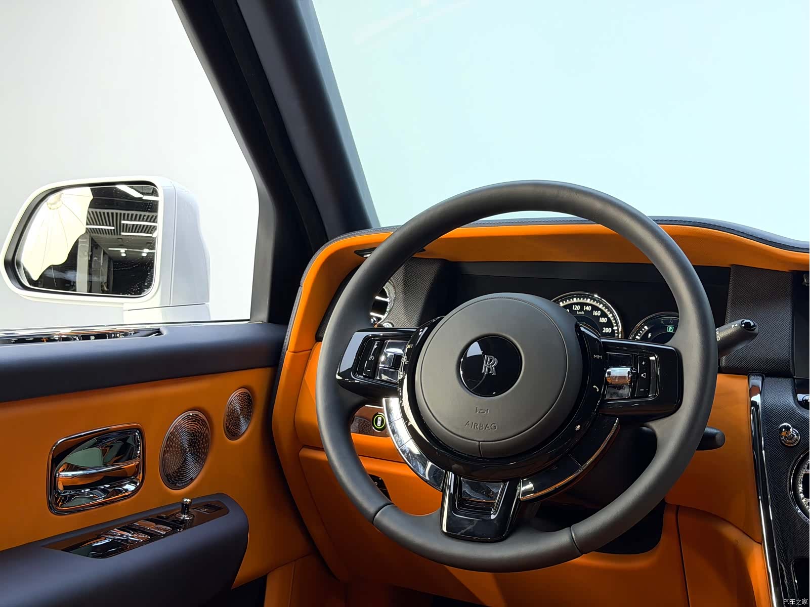 Rolls-Royce Cullinan, 2023 31