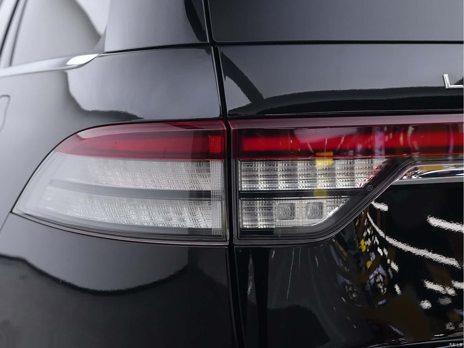 Lincoln Aviator, 2022 9