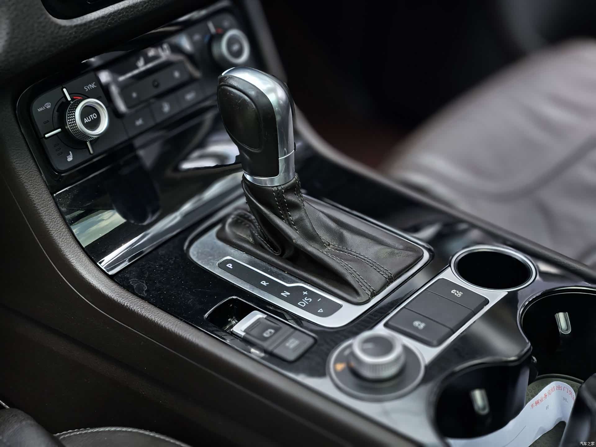 Volkswagen Touareg, 2016 19