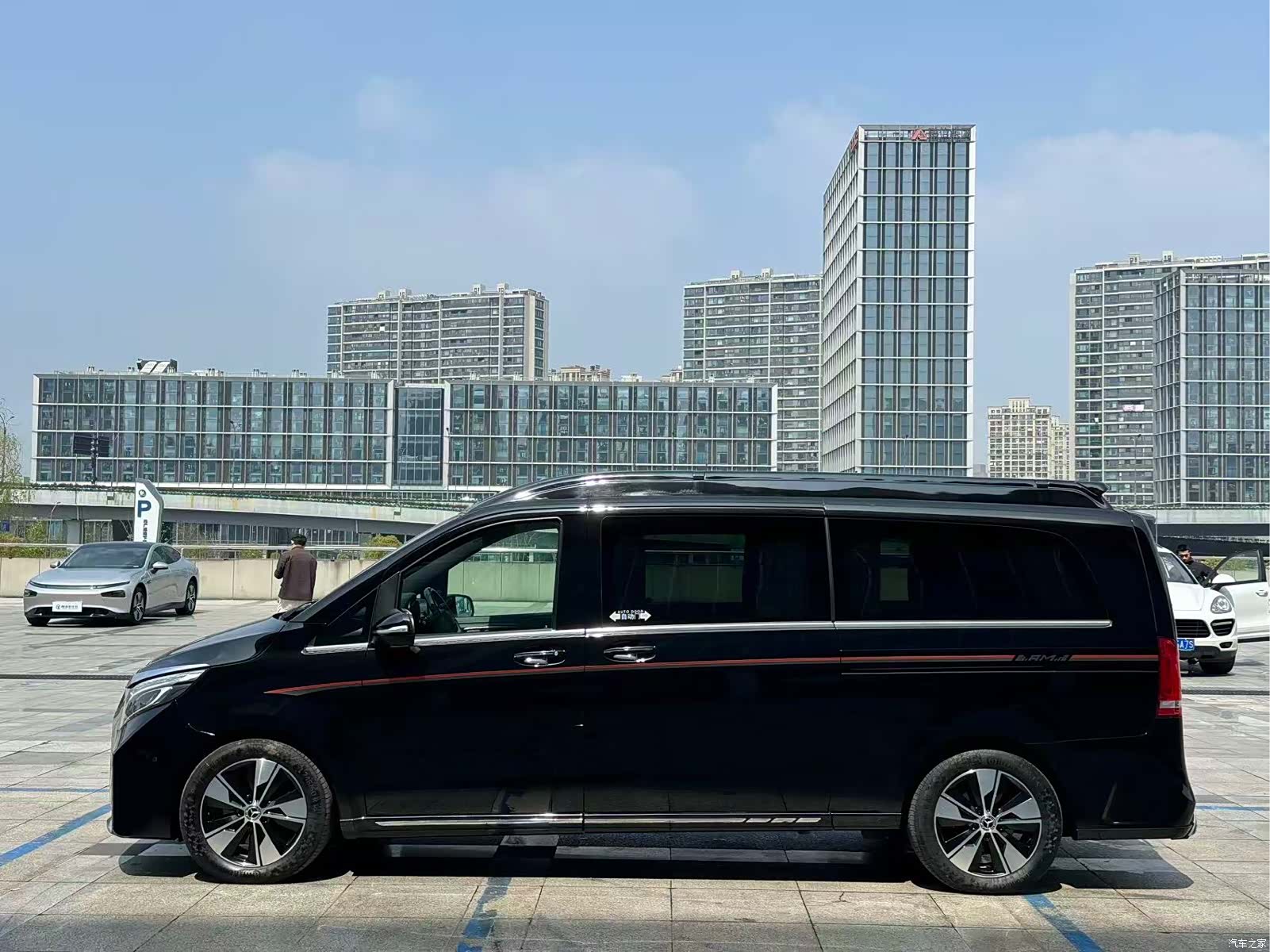 Mercedes-Benz V-Class, 2022 все фото