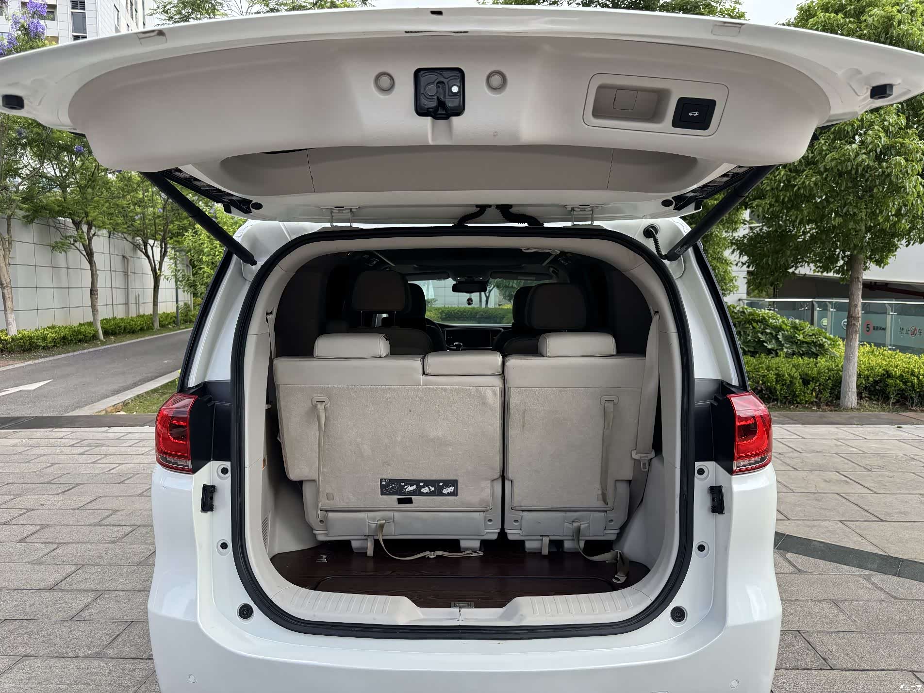 Trumpchi M8, 2018 34