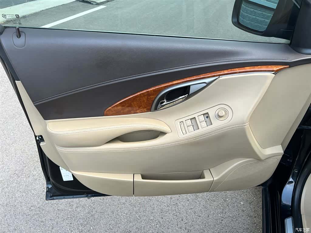 Buick LaCrosse, 2012 9