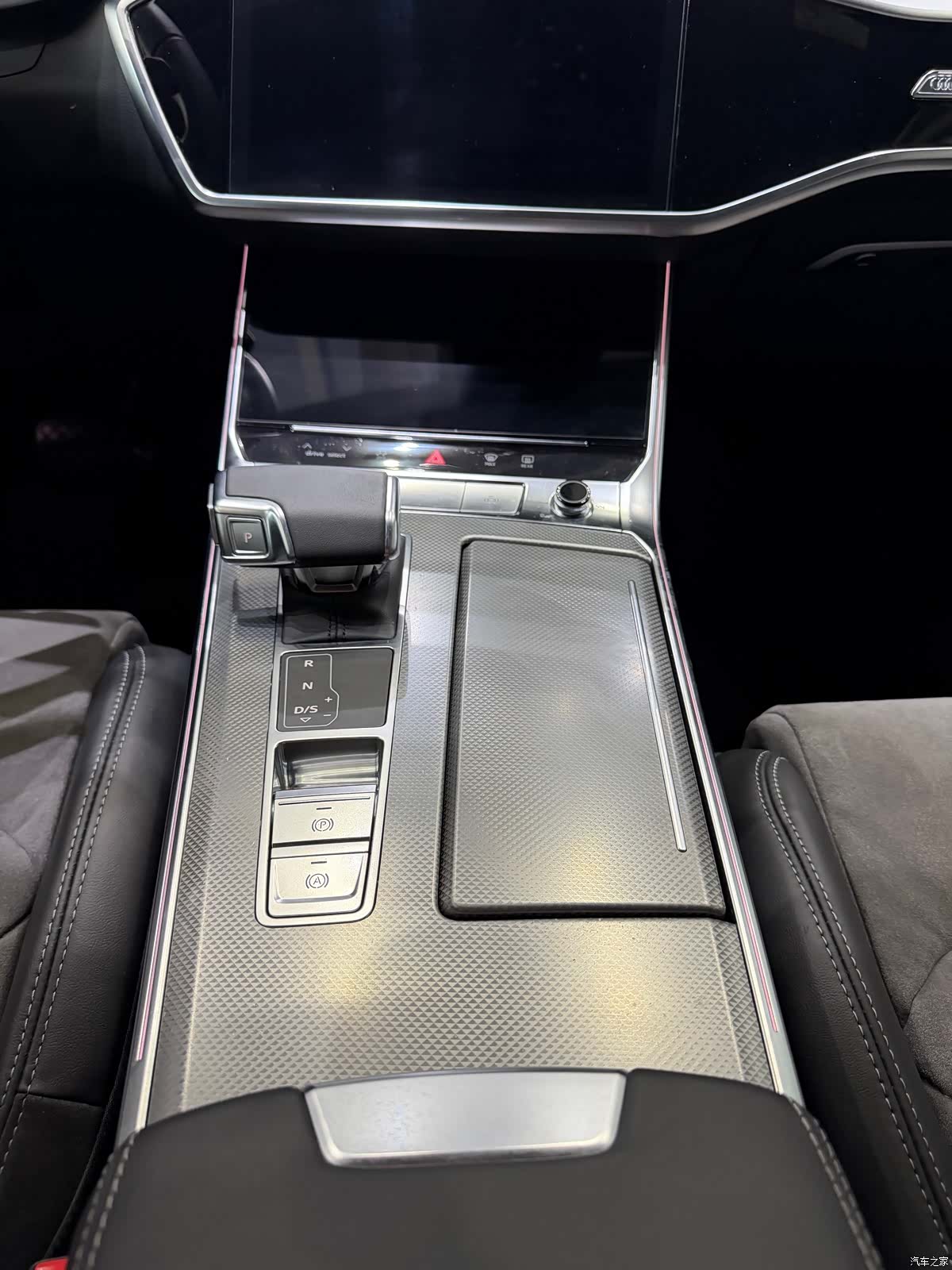 Audi A6L, 2024 9