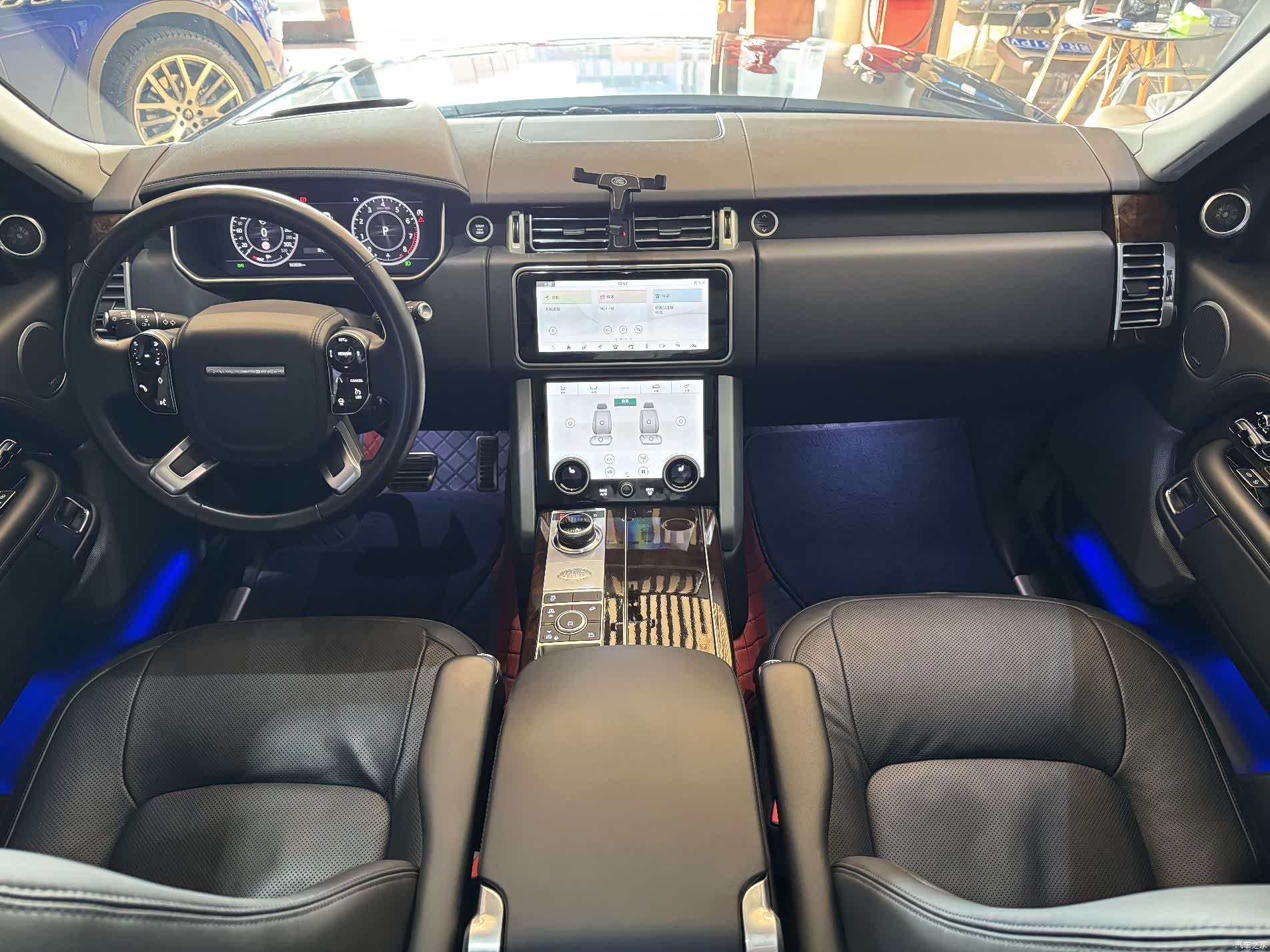 Land Rover Range Rover, 2020 4