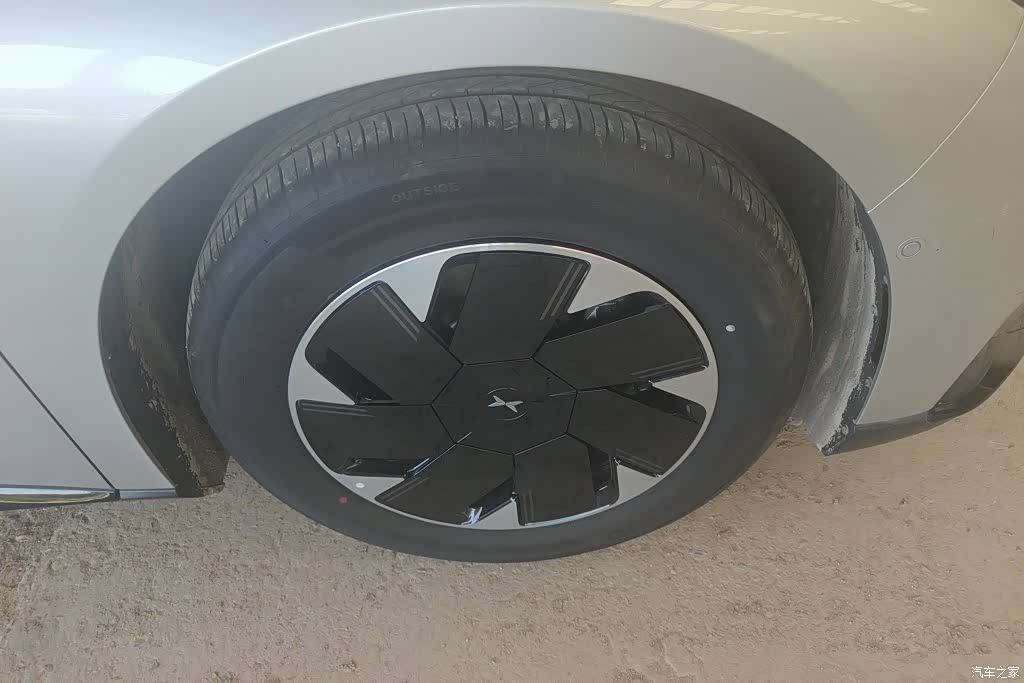Xpeng P7, 2025 6