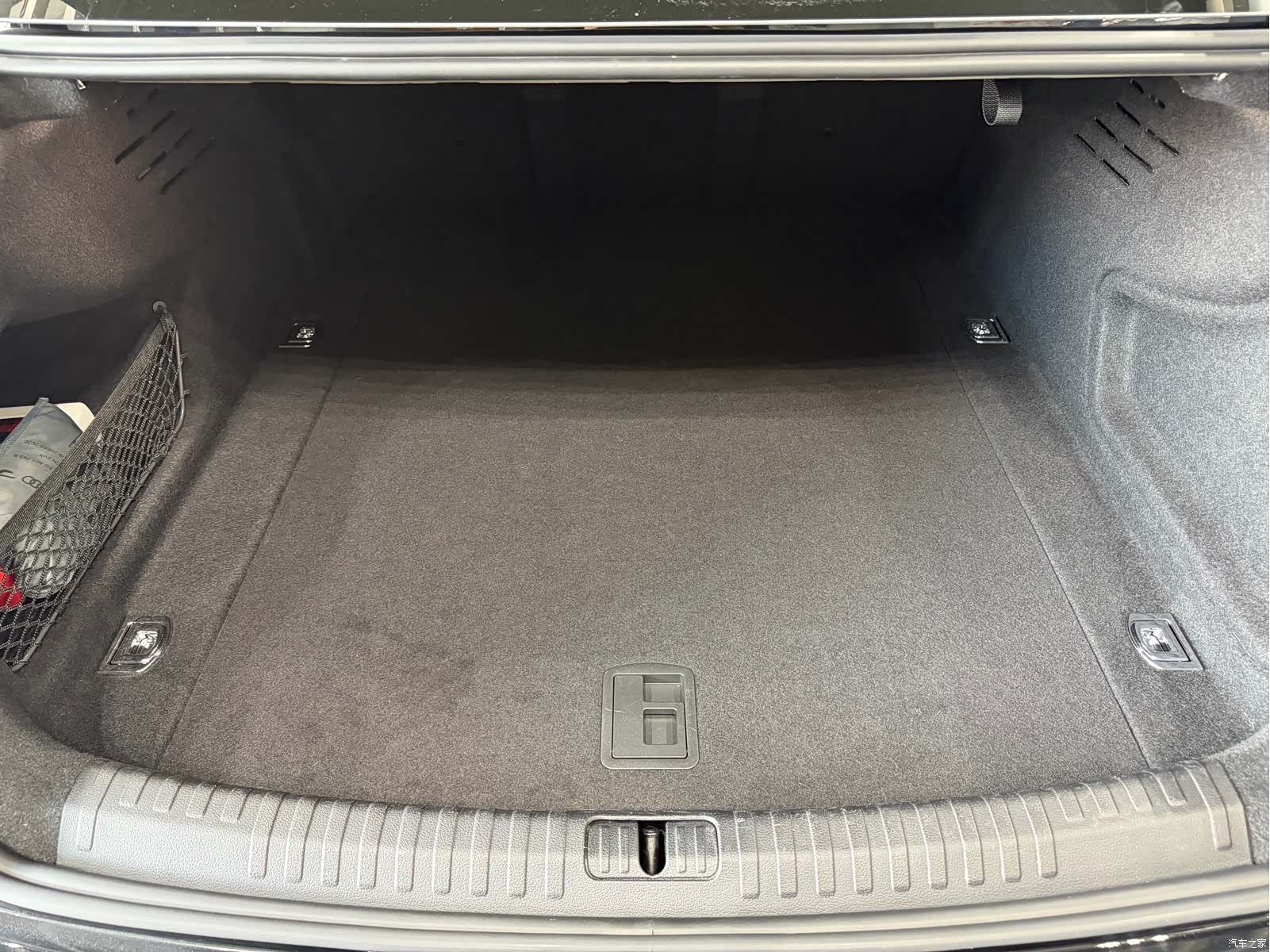 Audi A6L, 2024 19