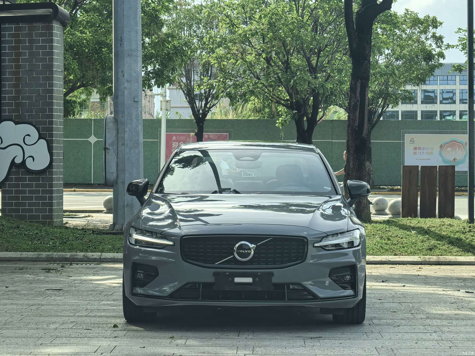 Volvo S60, 2024 все фото