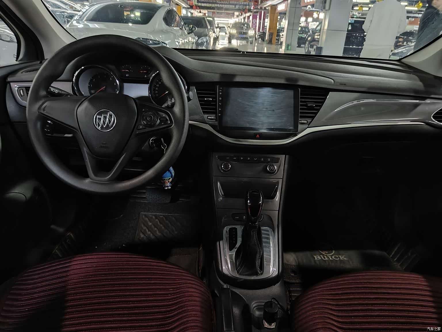 Buick Verano, 2018 3