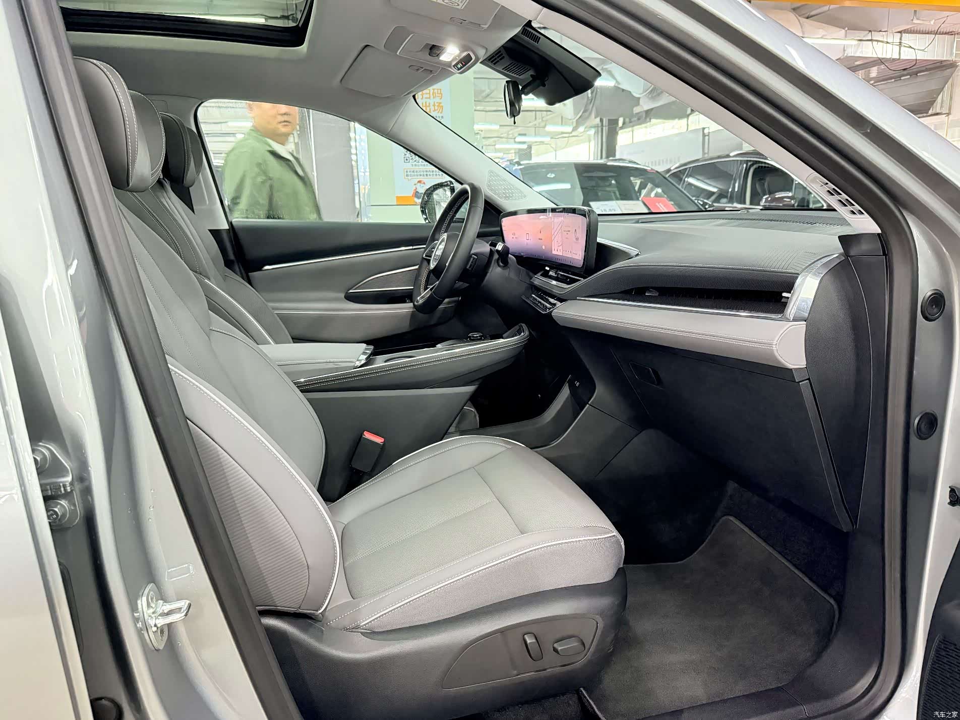 Buick E5, 2025 9