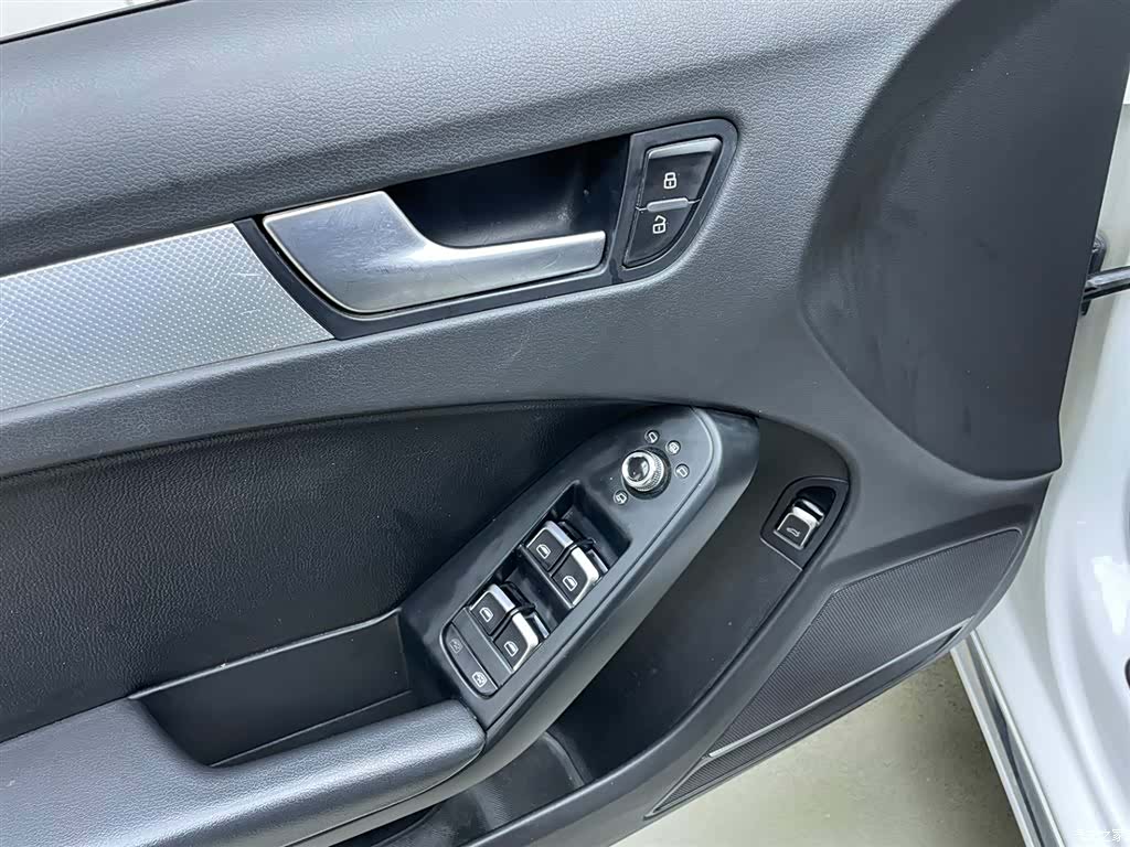 Audi A4L, 2015 12