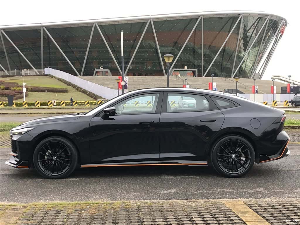 Changan UNI-V, 2022 4