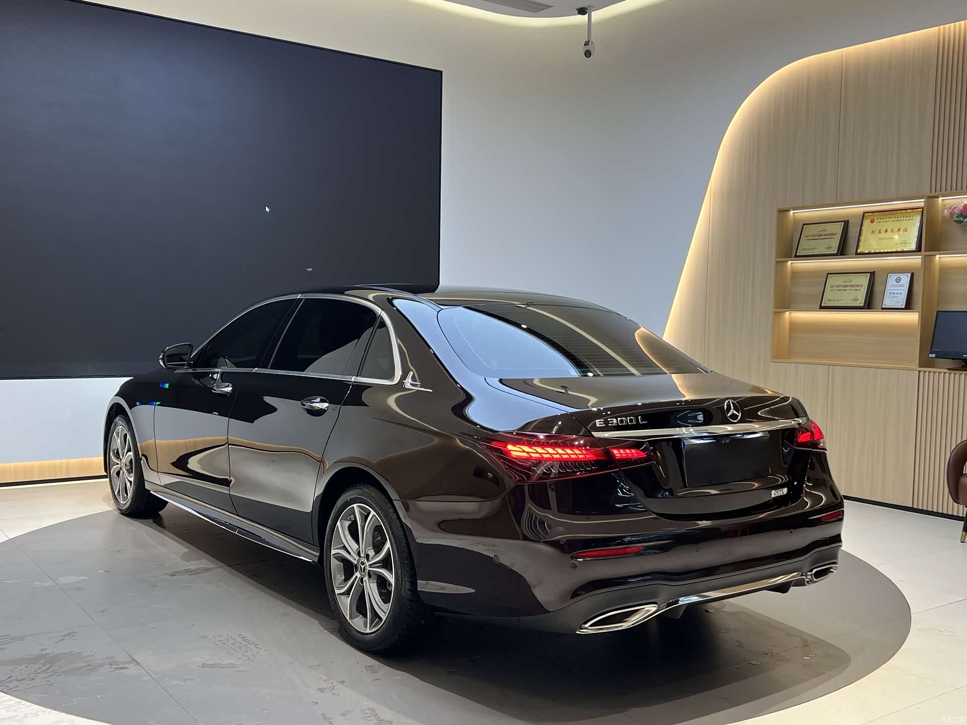 Mercedes-Benz E-Class, 2023 все фото