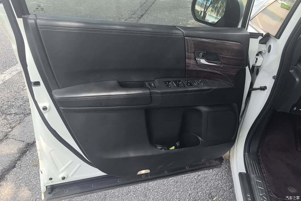 Honda Elysion, 2018 7