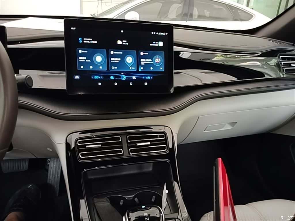 BYD Qin, 2025 10