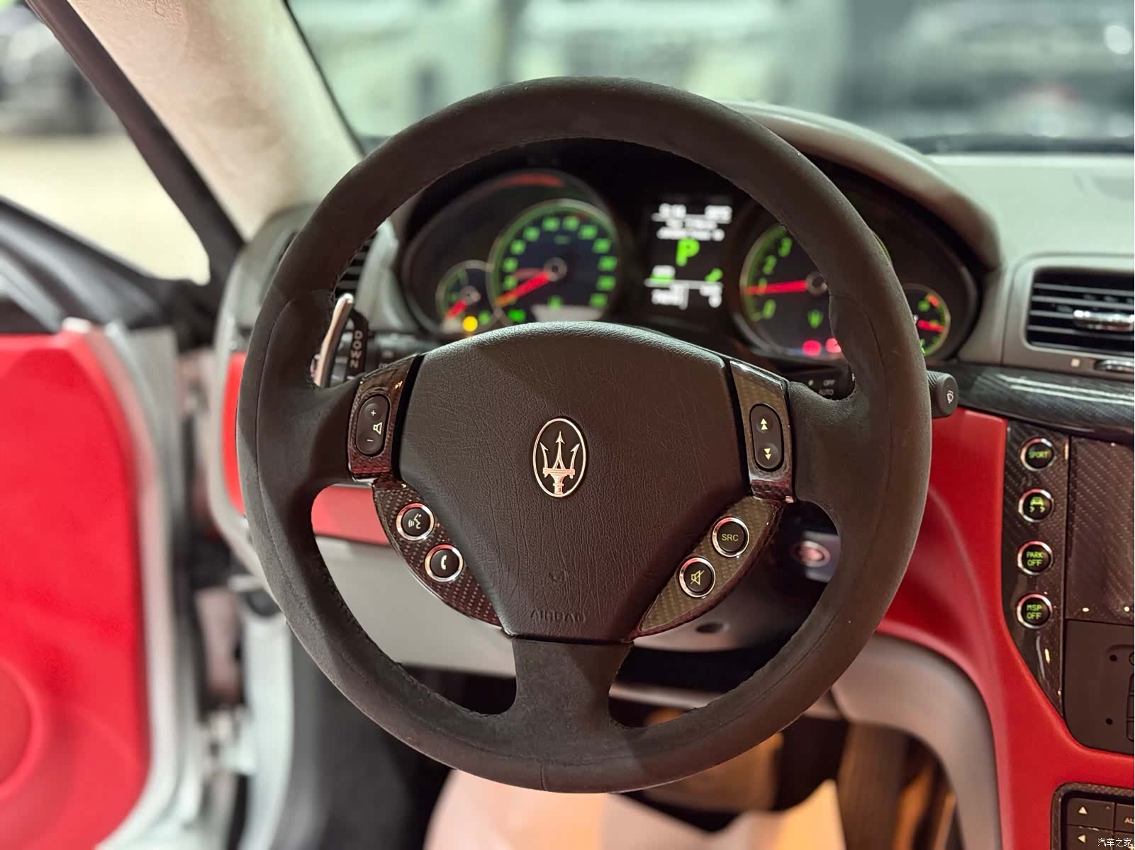 Maserati GranTurismo, 2011 9