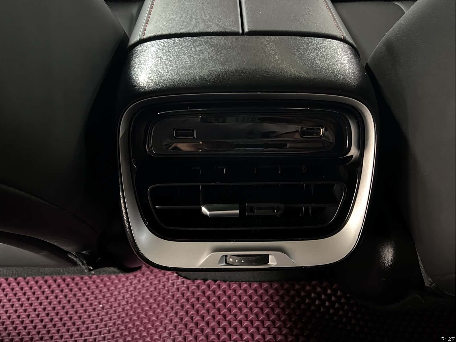 Xpeng P7, 2022 14