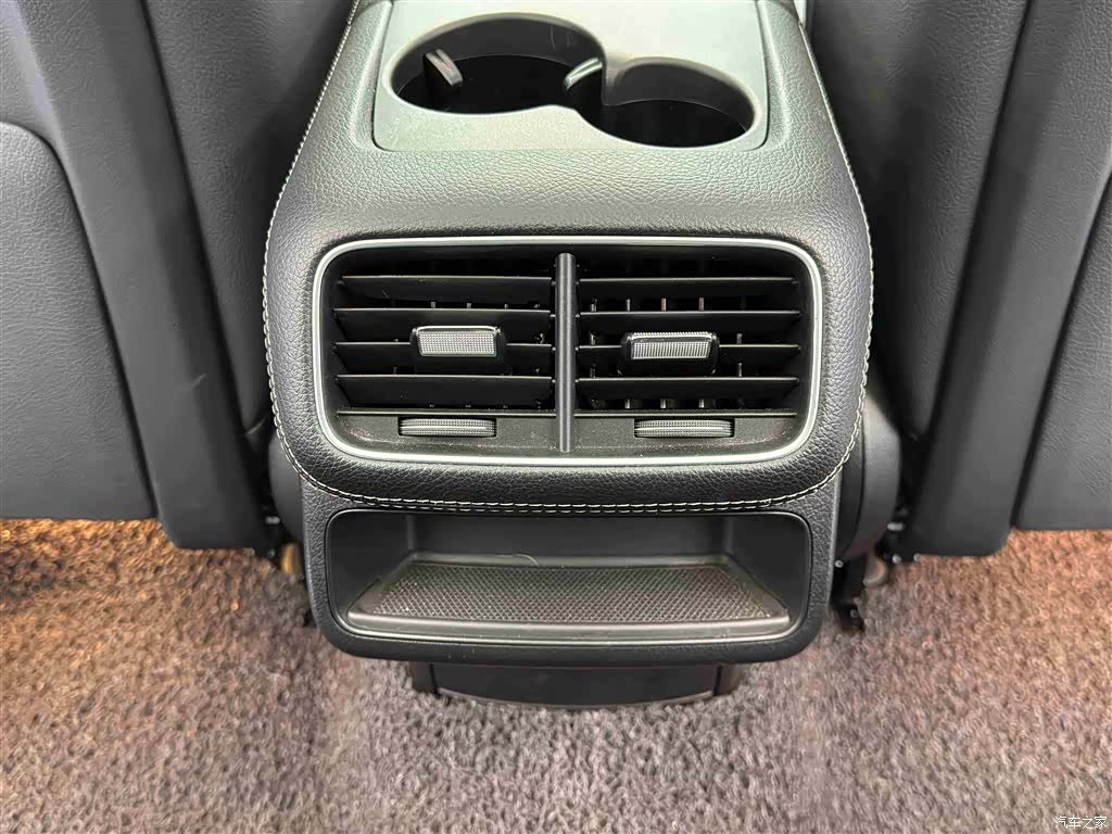 Mercedes-Benz GLE, 2021 11