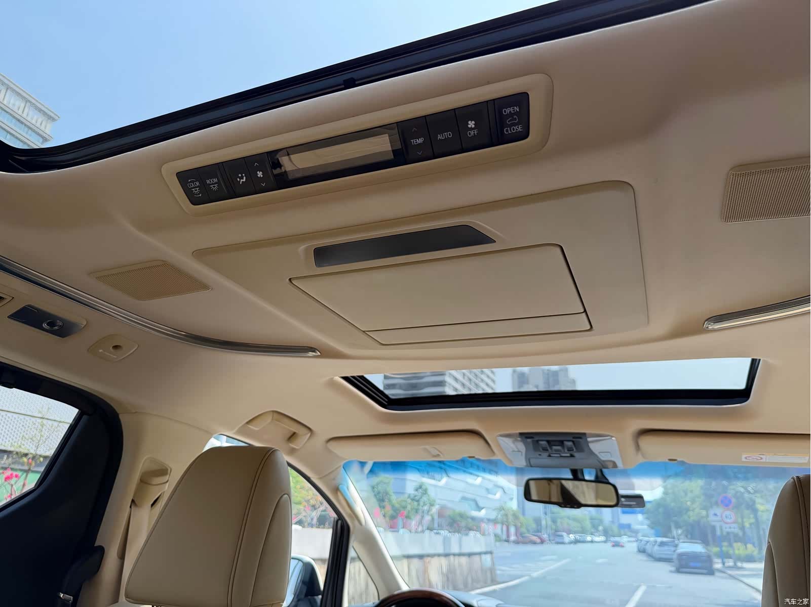 Toyota Alphard, 2017 28