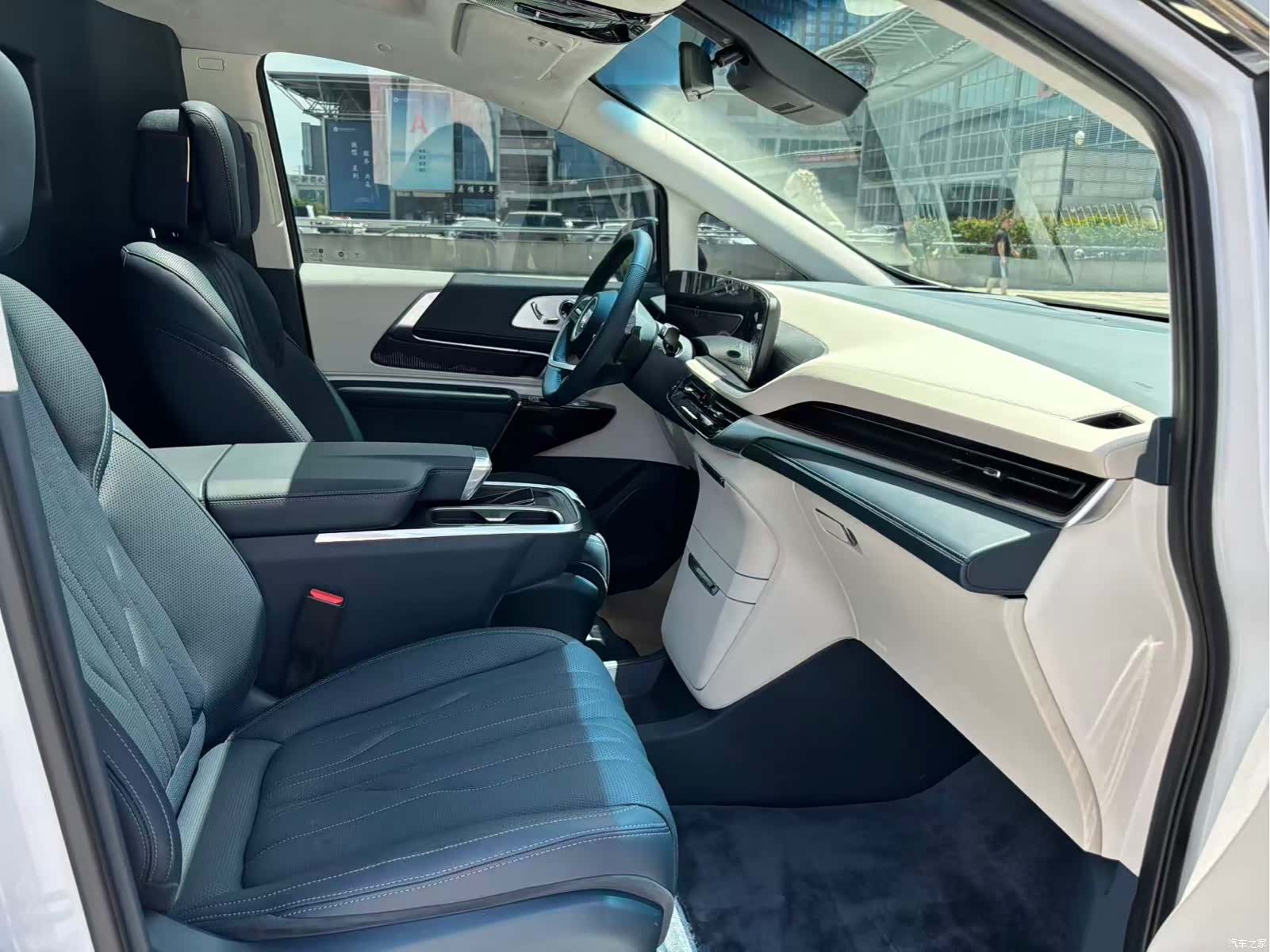 Buick Century, 2023 13