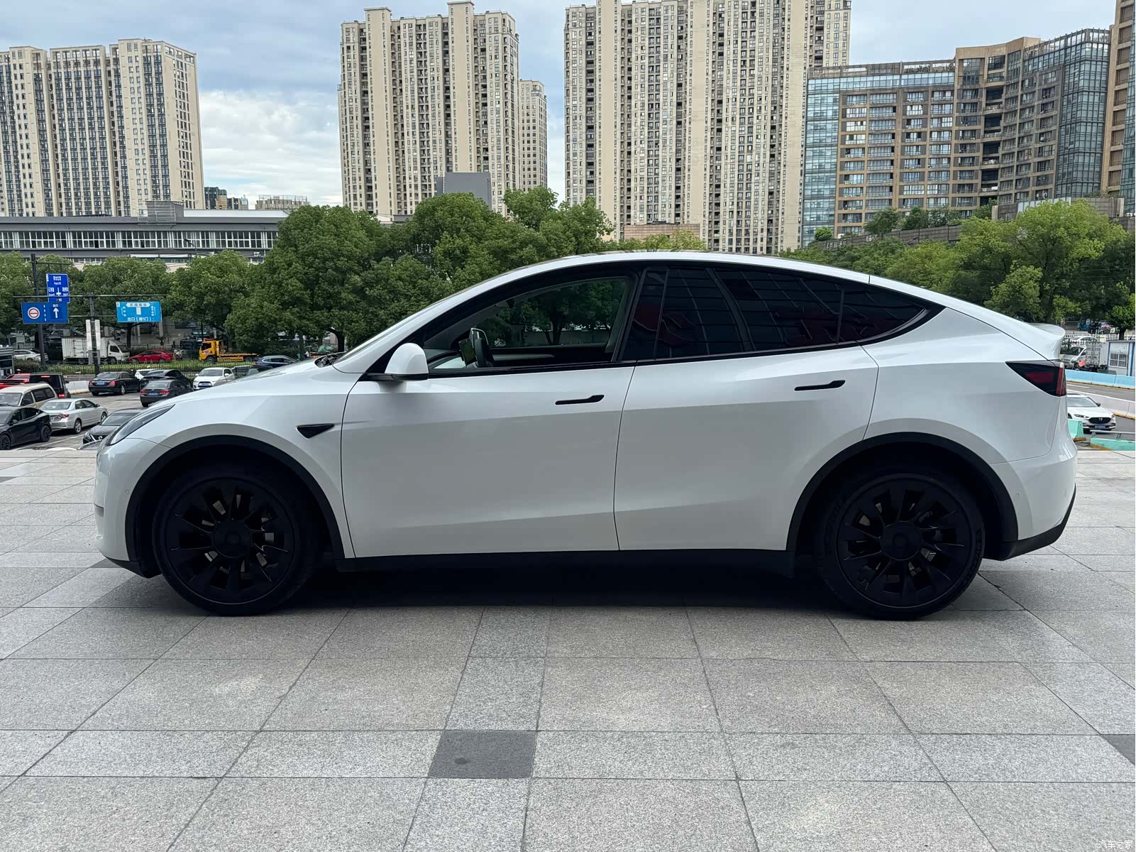 Tesla Model Y, 2021 2