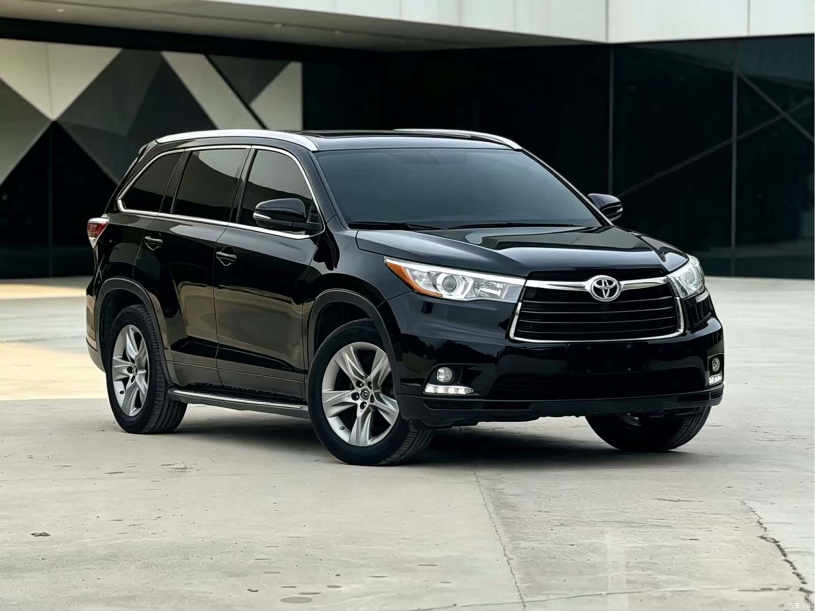 Toyota Highlander, 2015 1