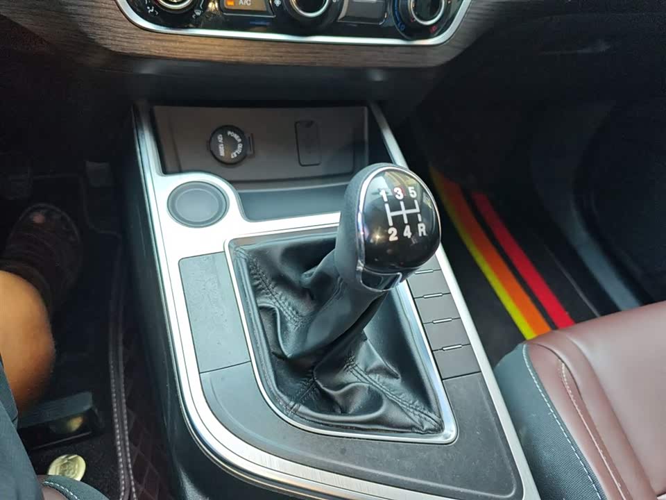 Forthing Popular T5 Forthing Popular T5
