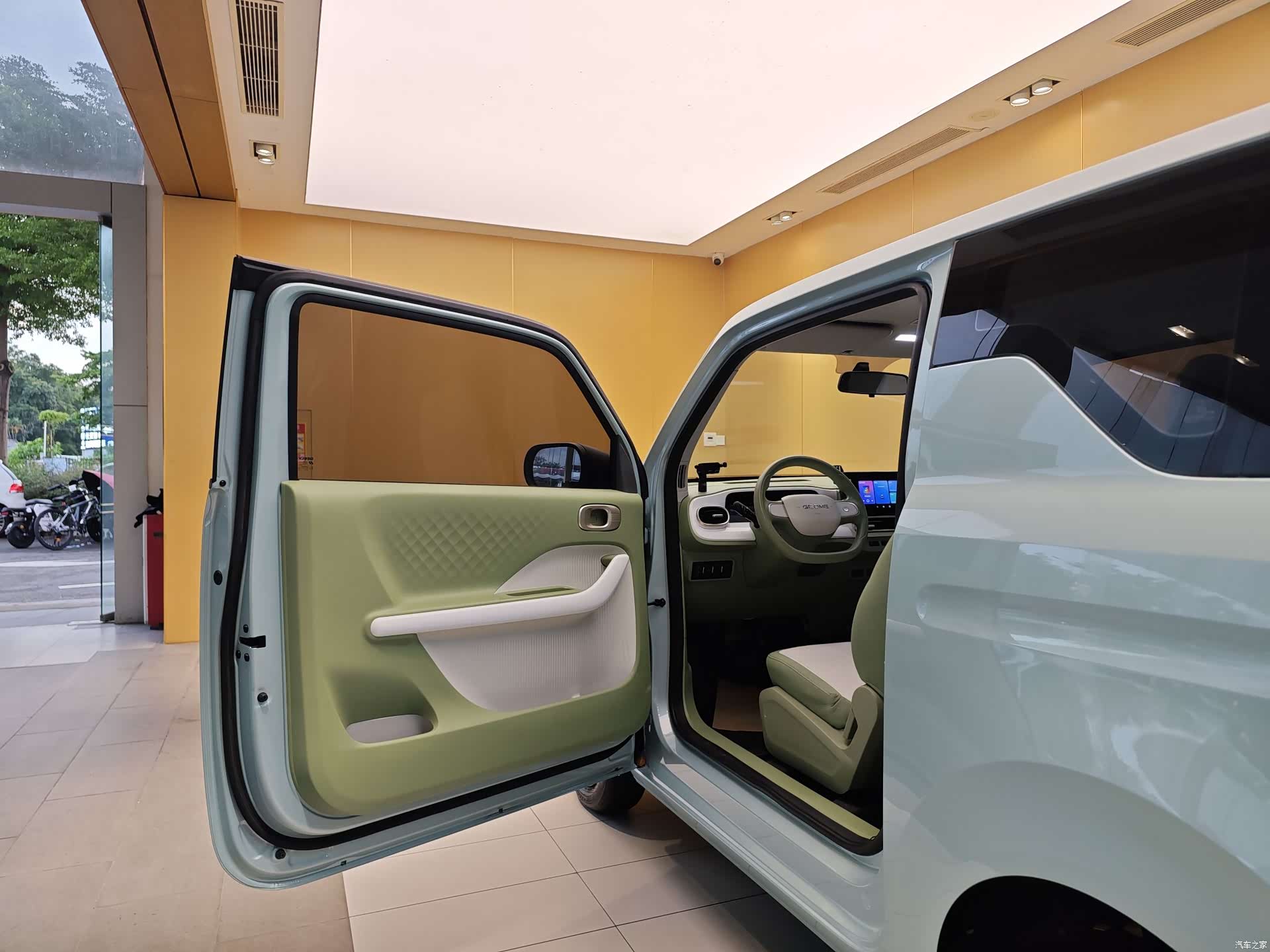 Geely Panda, 2026 8