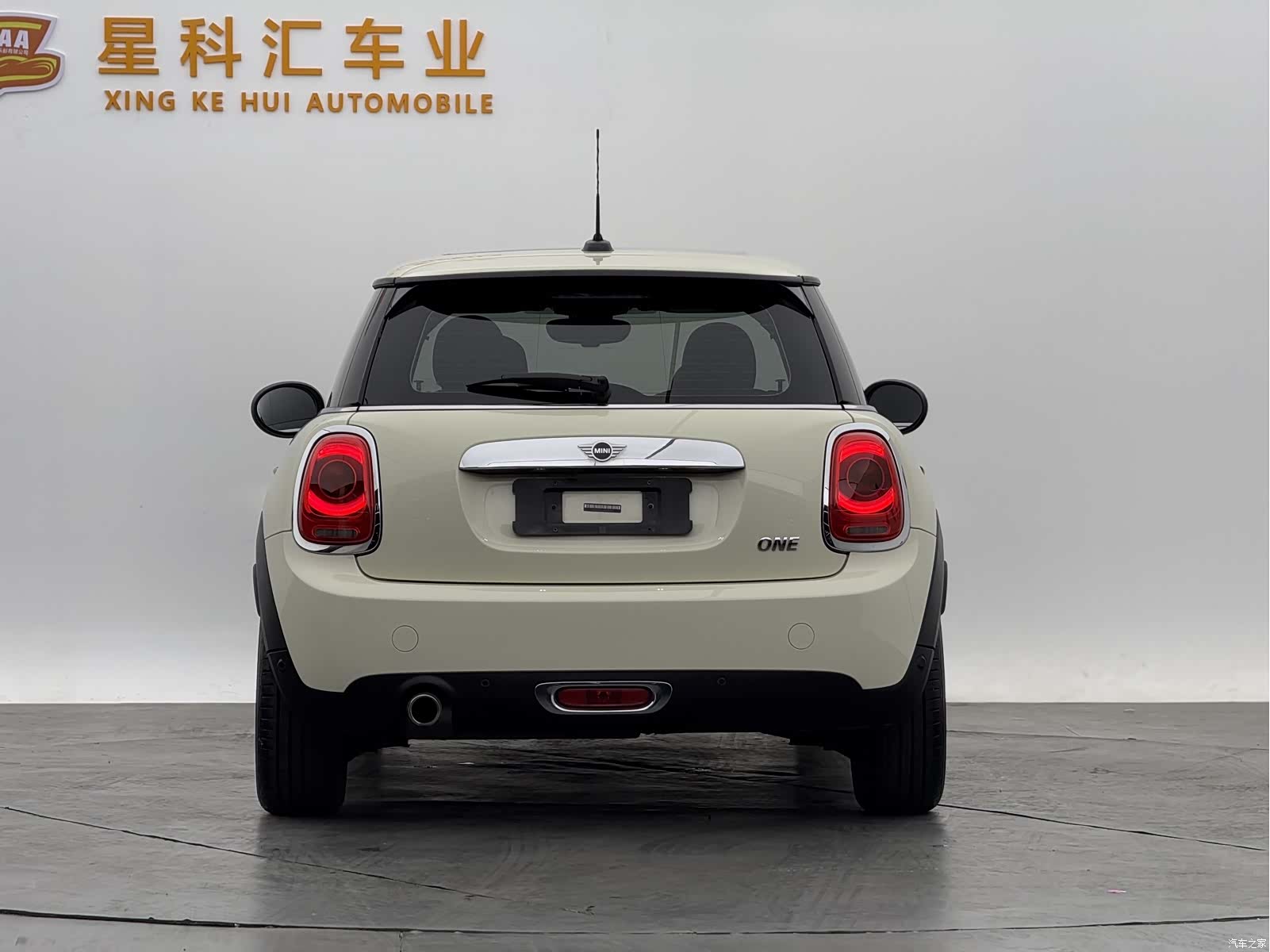 Mini ONE, 2021 12