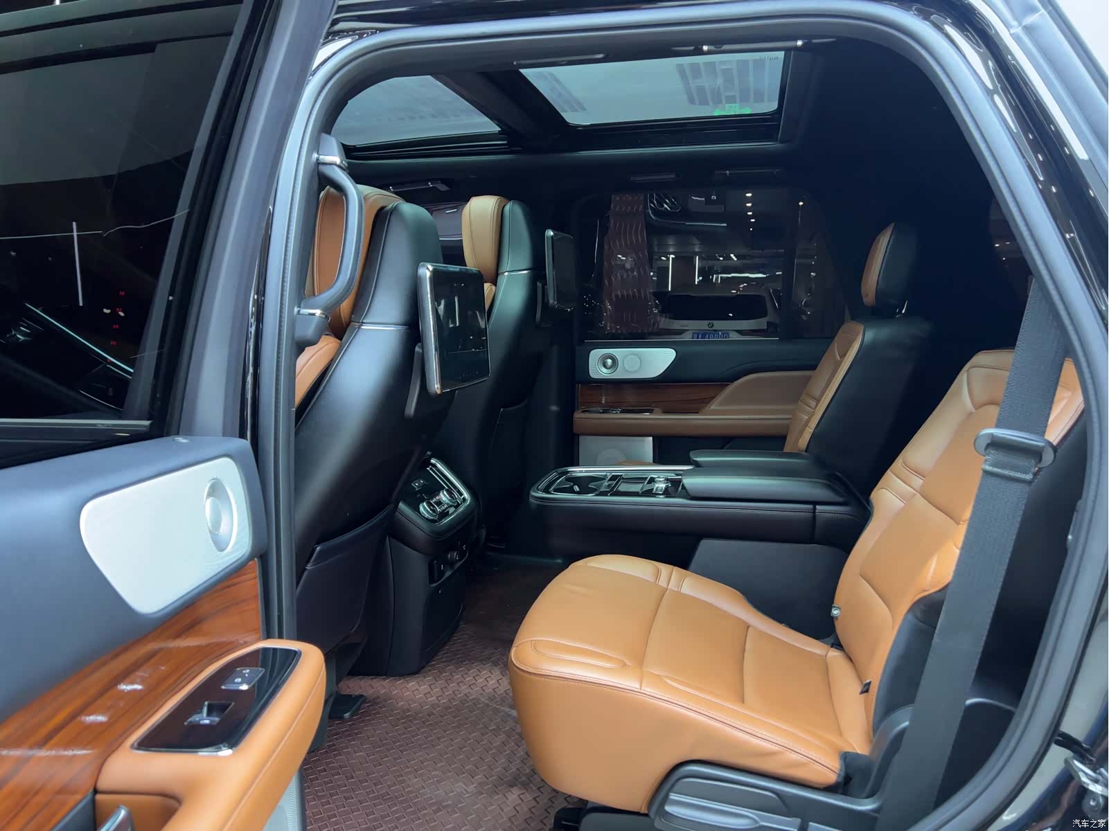 Lincoln Navigator, 2018 10