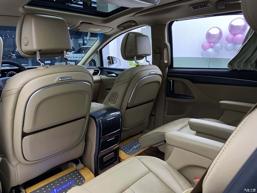 Buick GL8, 2021 8