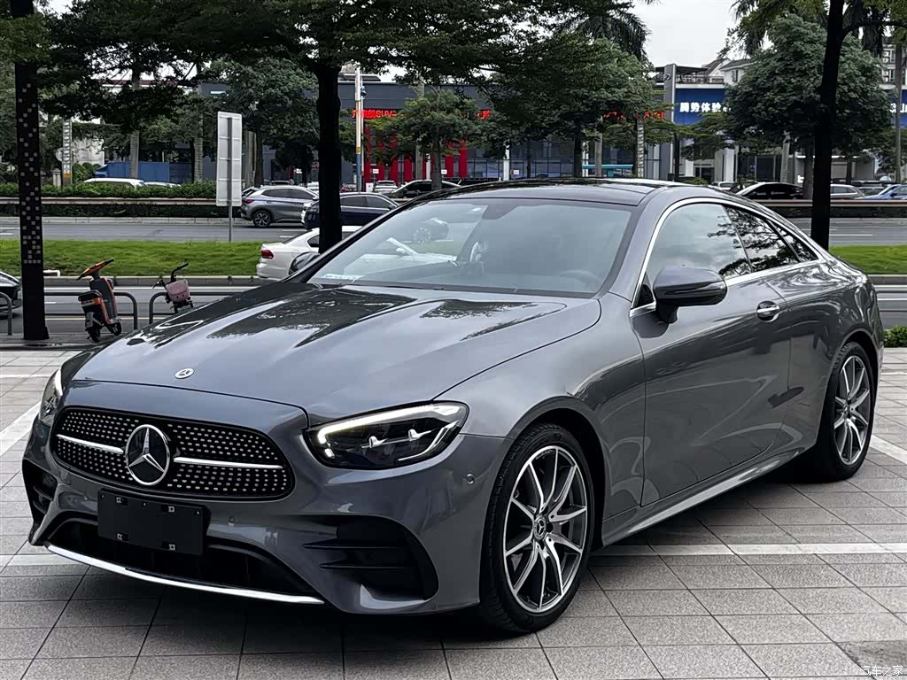 Mercedes-Benz E-Class, 2023 4
