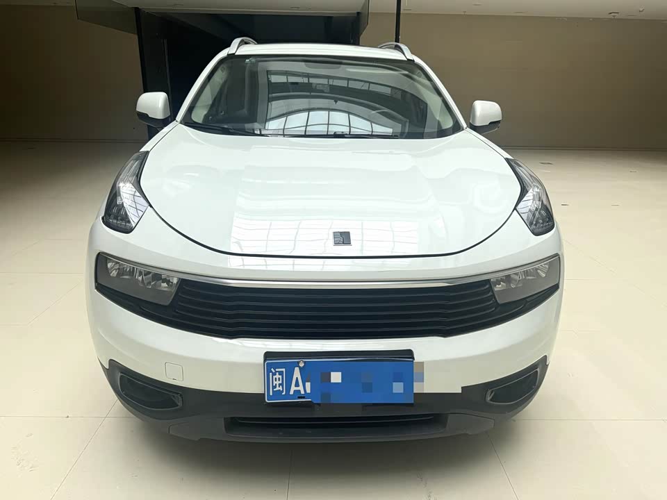 Lynk & Co 01