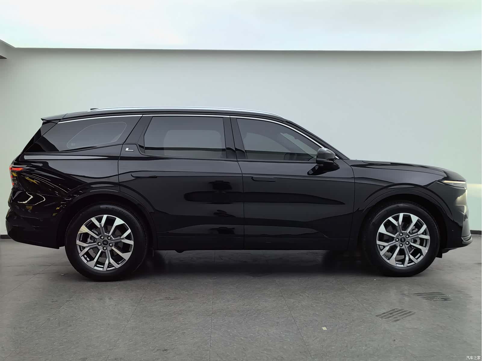 Ford Edge L, 2024 10