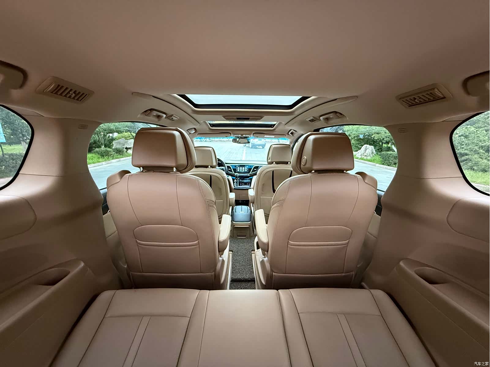 Buick GL8, 2019 16