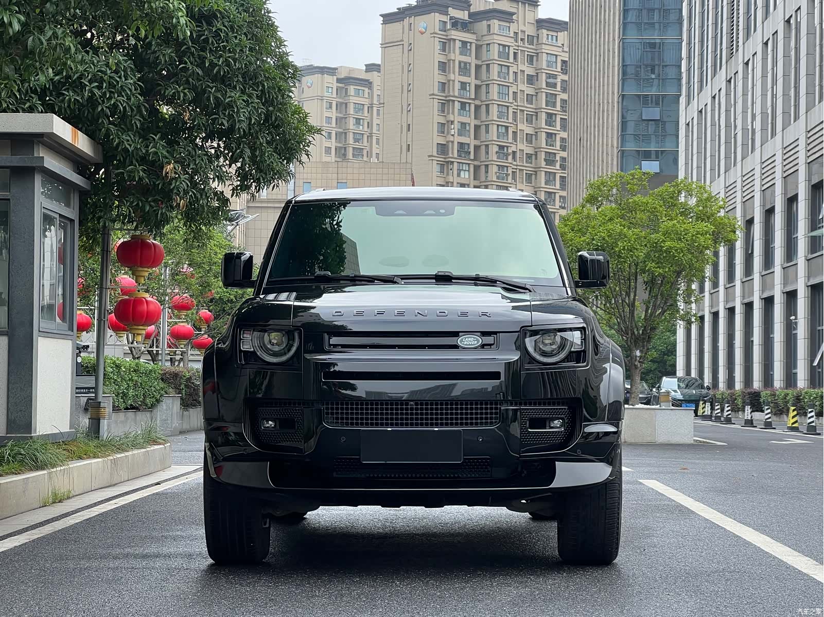 Land Rover Defender, 2024 2