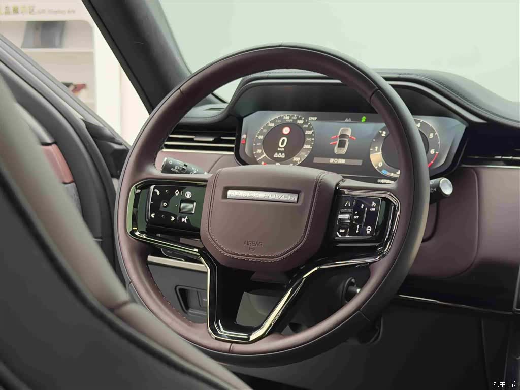 Land Rover Range Rover, 2025 12