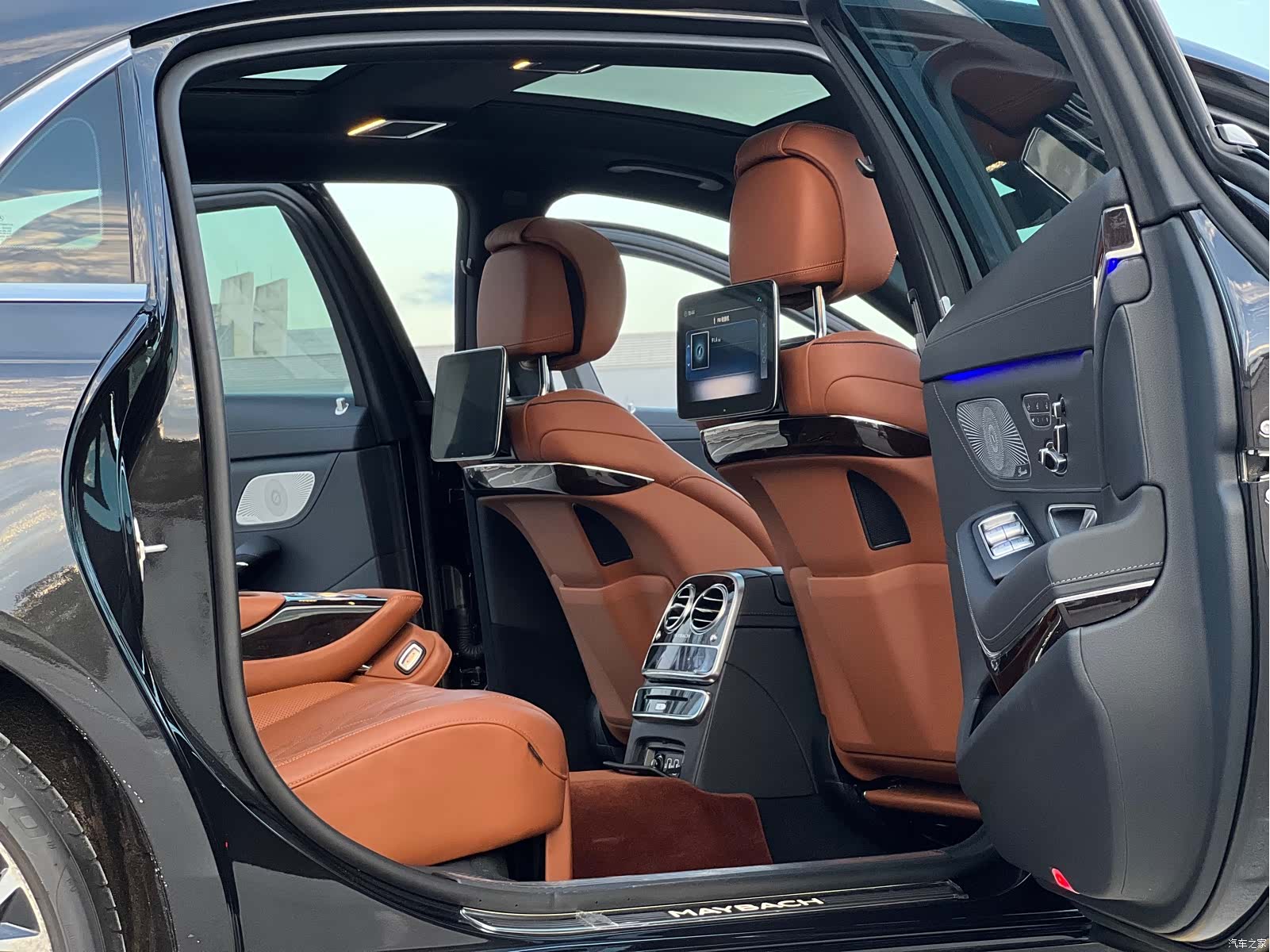 Maybach S-Class, 2020 7