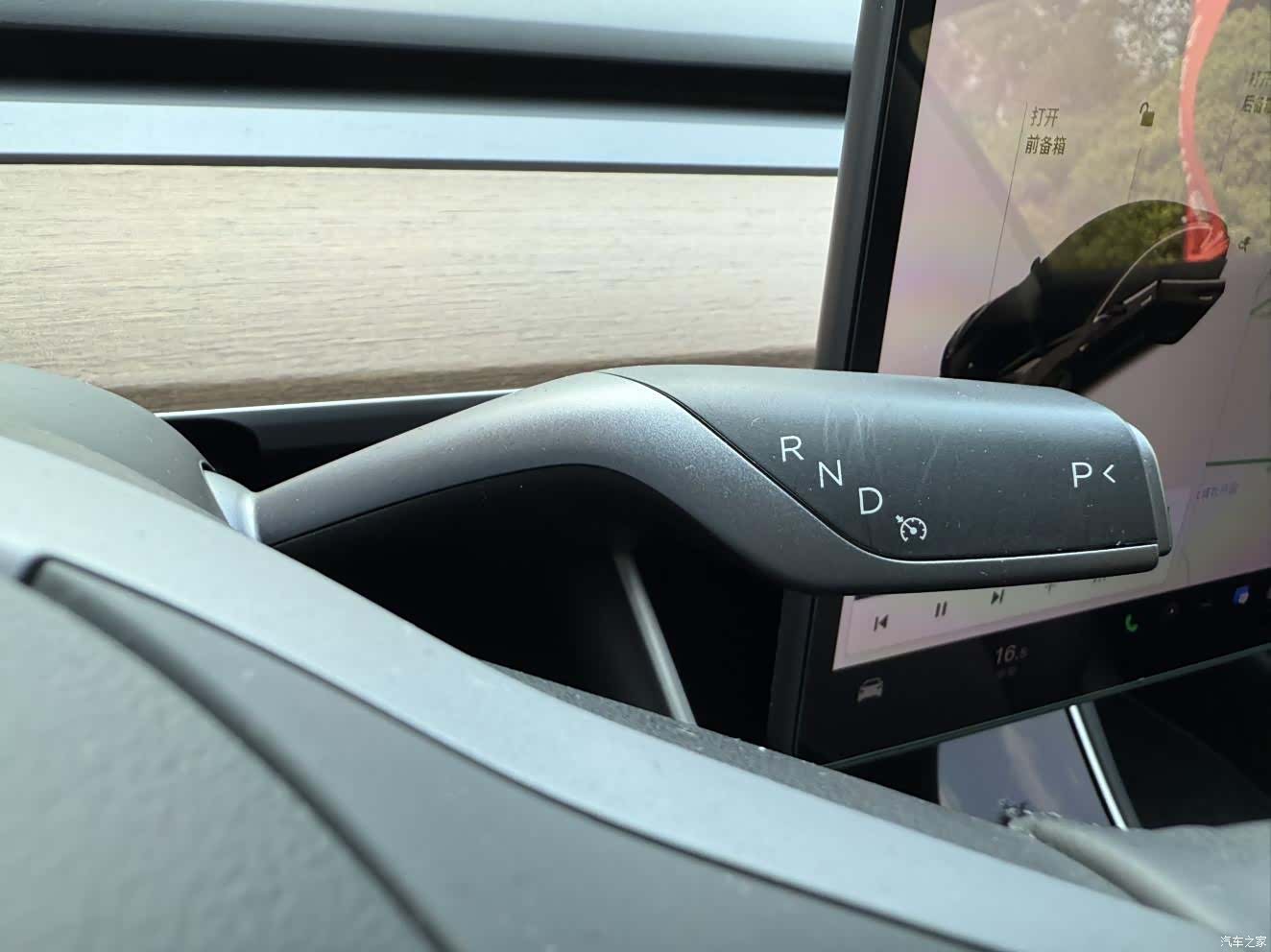 Tesla Model 3, 2019 13