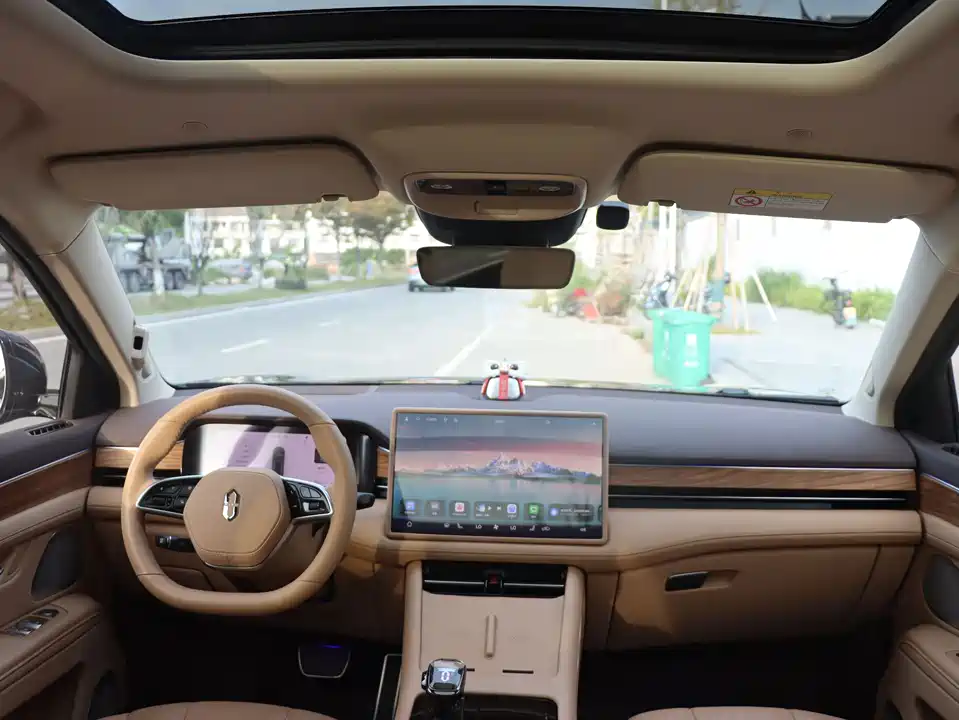 AITO Ask the world M7