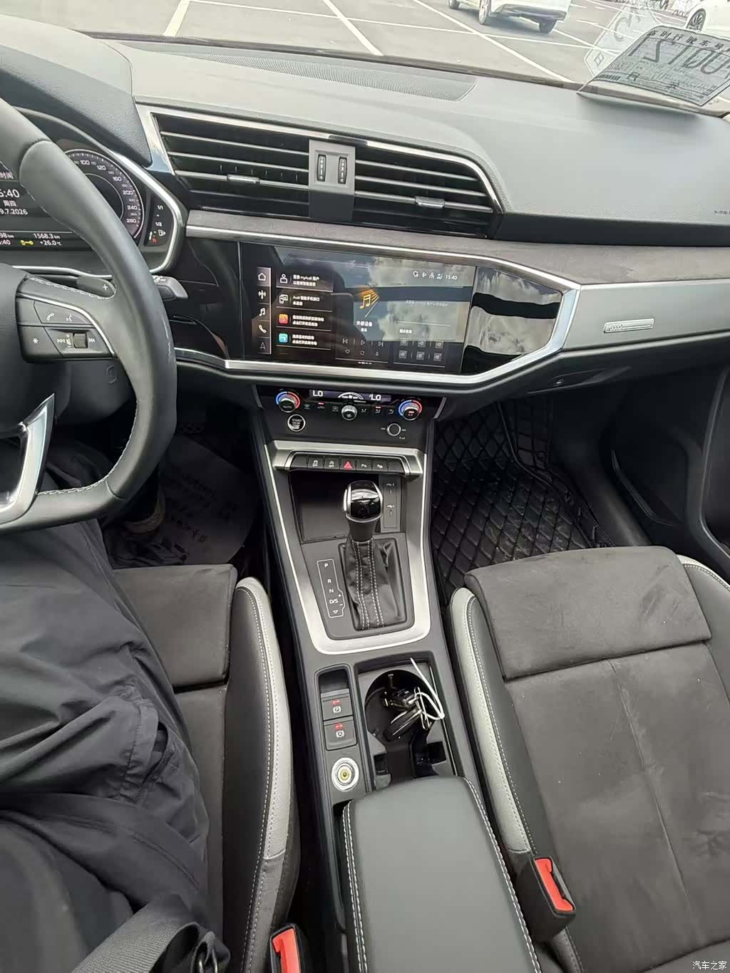 Audi Q3, 2022 12