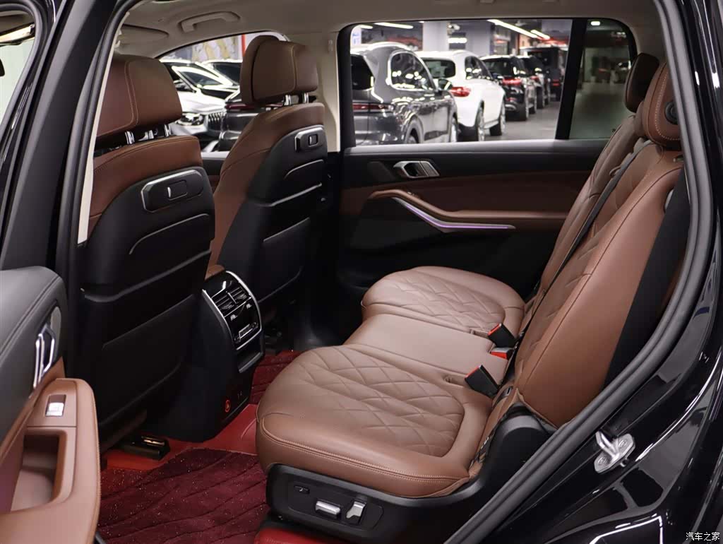 BMW X7, 2023 21