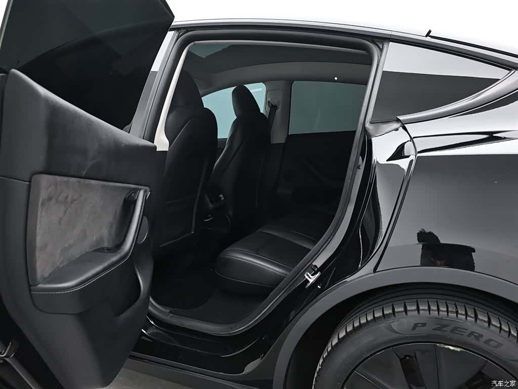 Tesla Model Y, 2022 16