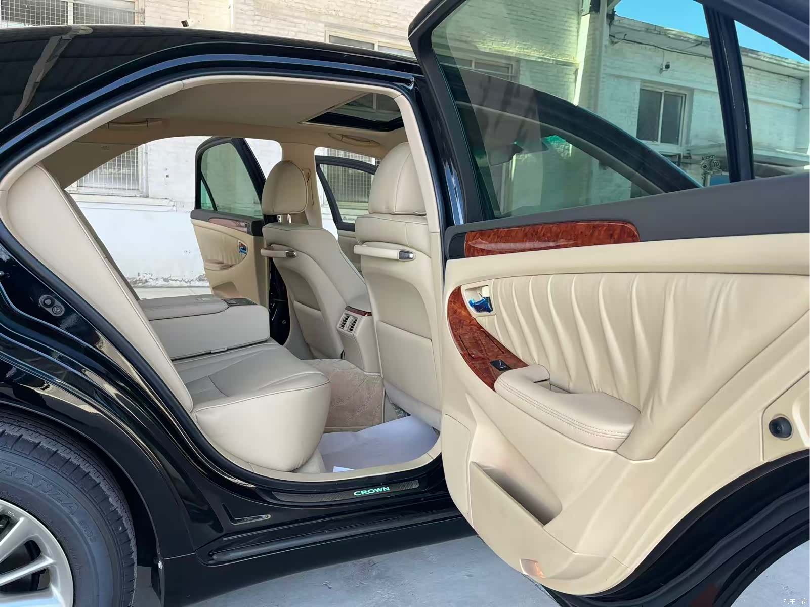 Toyota Crown, 2009 18