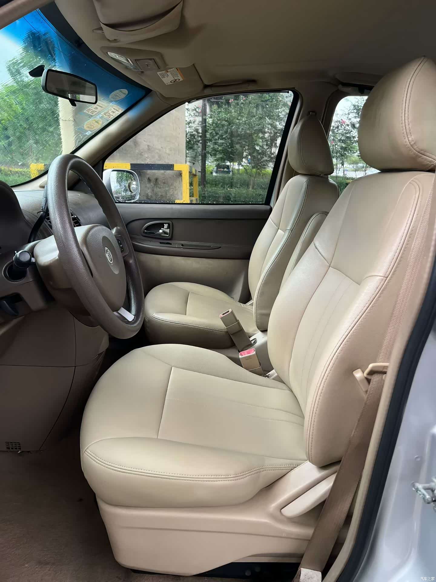 Buick GL8, 2013 7