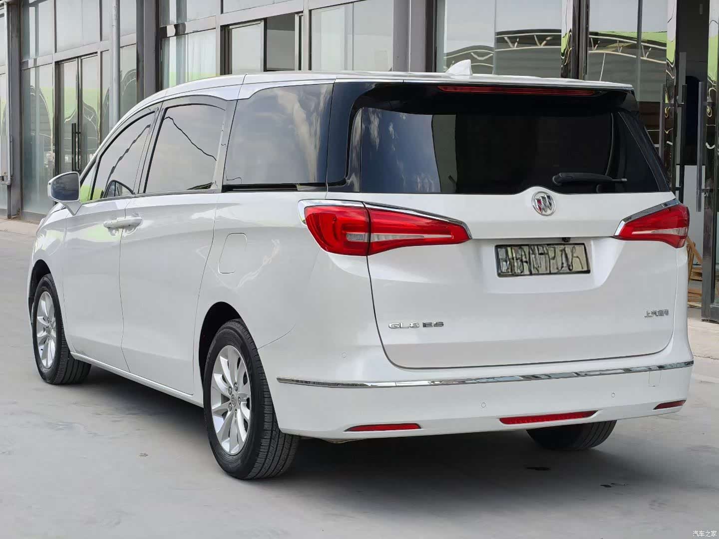 Buick GL8, 2019 4