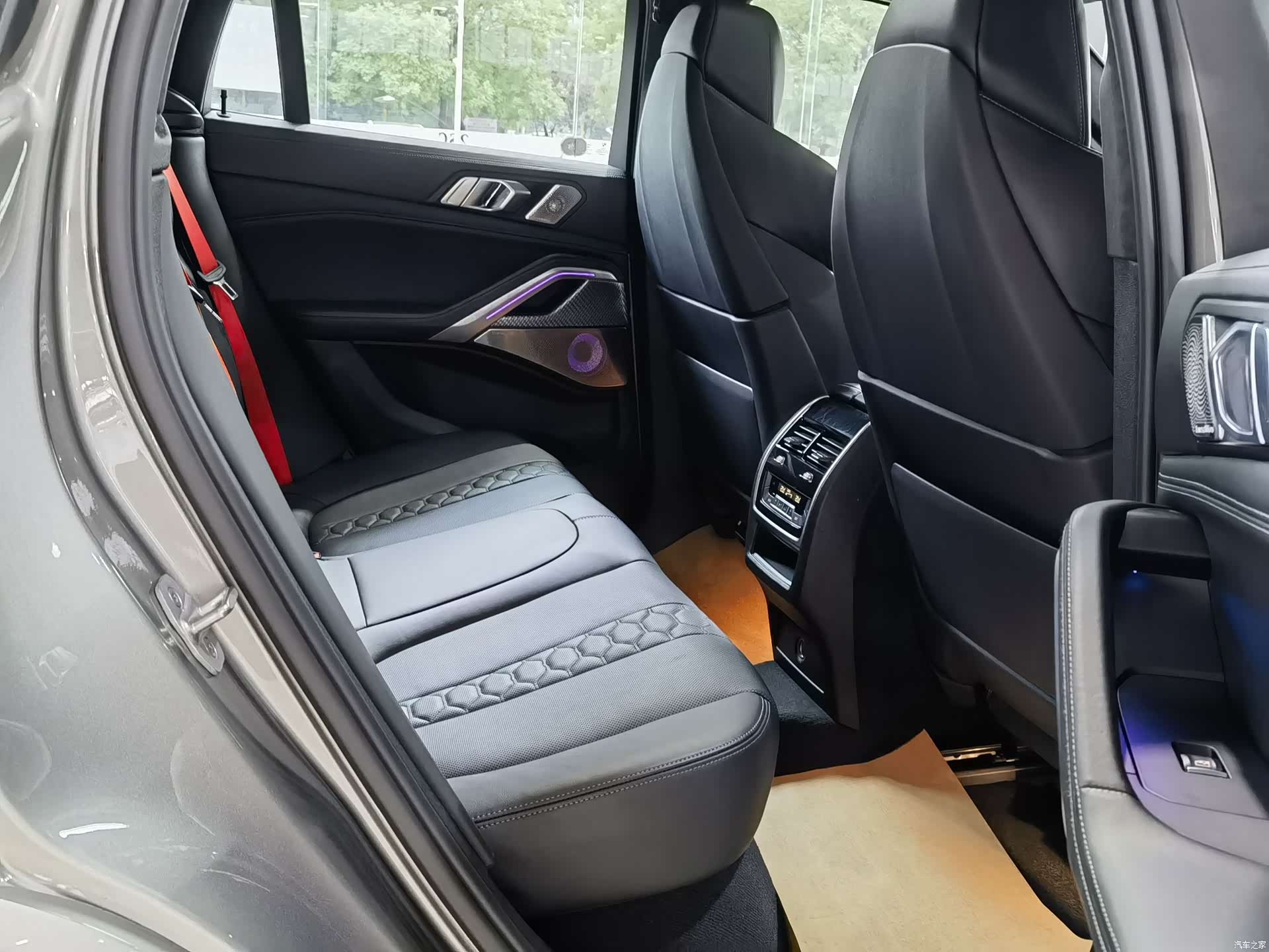 BMW X6, 2022 12