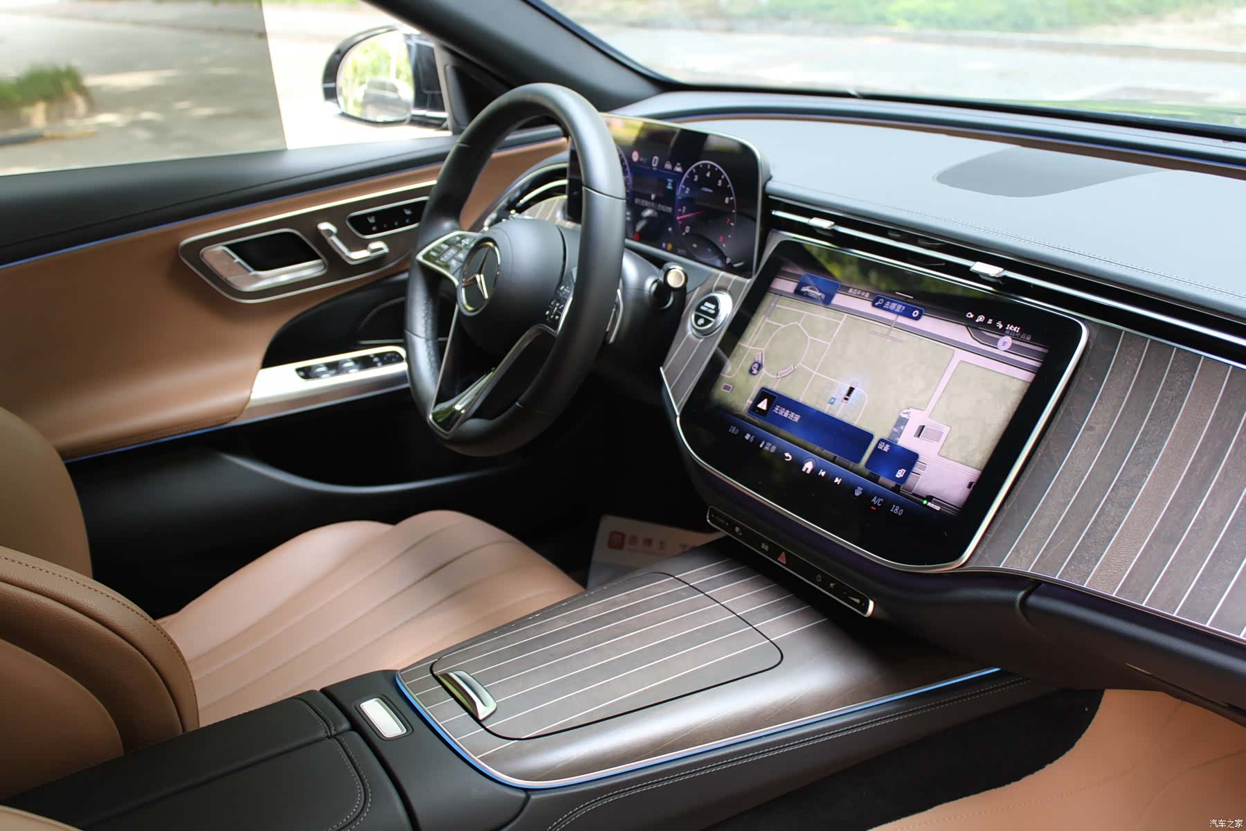 Mercedes-Benz E-Class, 2024 15