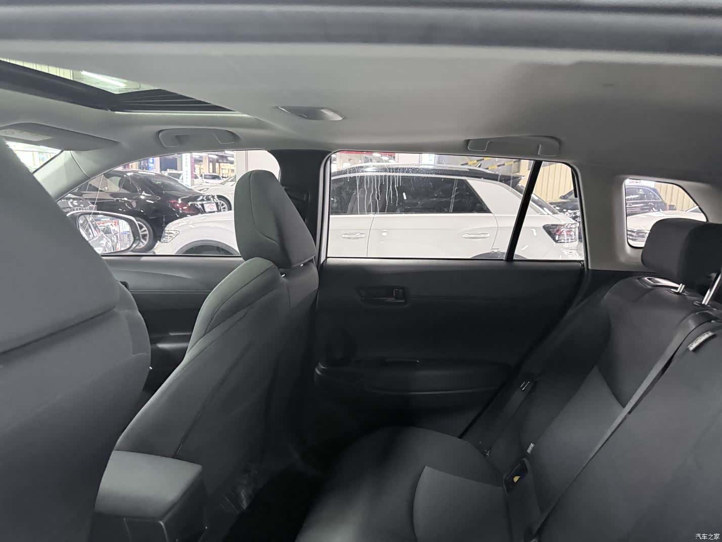 Toyota Frontlander, 2023 13
