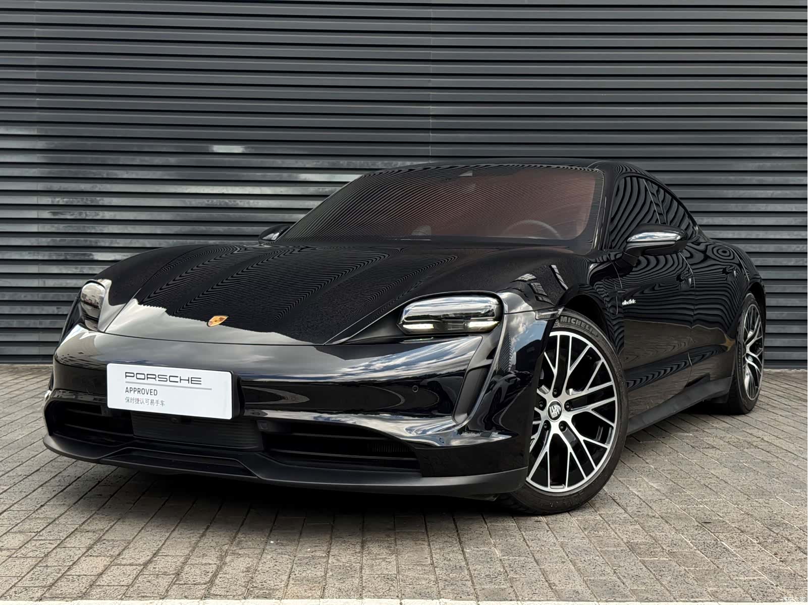 Porsche Taycan, 2022 1