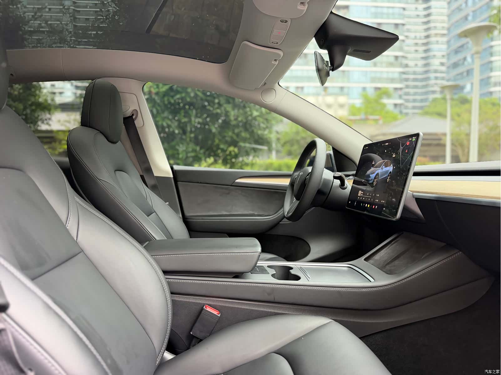Tesla Model Y, 2022 12
